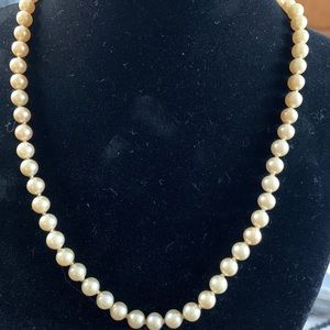 Ciner vintage faux pearl necklace.
